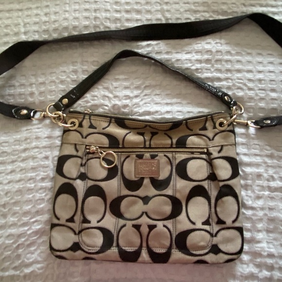 Coach Poppy Collection - Picture 4 of 4